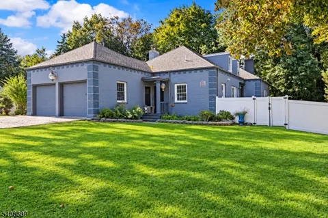 110 Kingwood Dr
