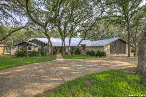 8738 GARDEN RIDGE DR