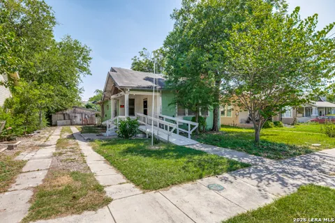 1610 W CRAIG PL