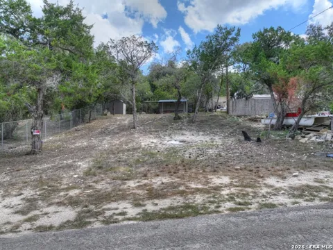772 Rambling Dr