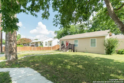 217 Elmo Ave