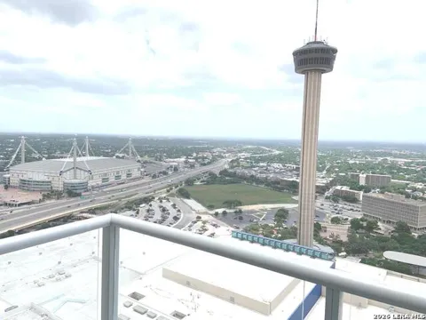 610 Market Unit 2604