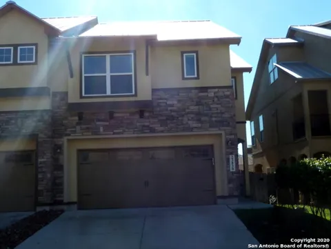 23830 Stately Oaks