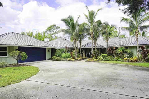 4330 SW Thistle Terrace
