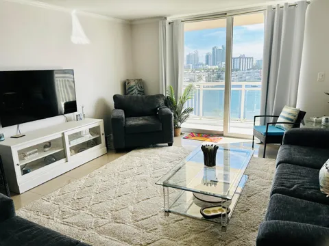 437 GOLDEN ISLES DRIVE #7G