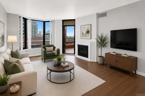 500 W Harbor Drive #716