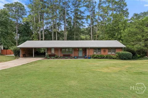 535 Riverhill