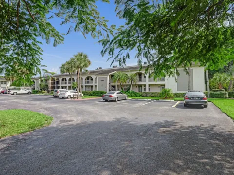 2707 Nassau Bend