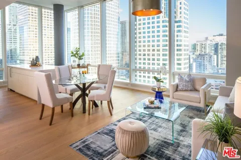 877 Francisco Street #1806
