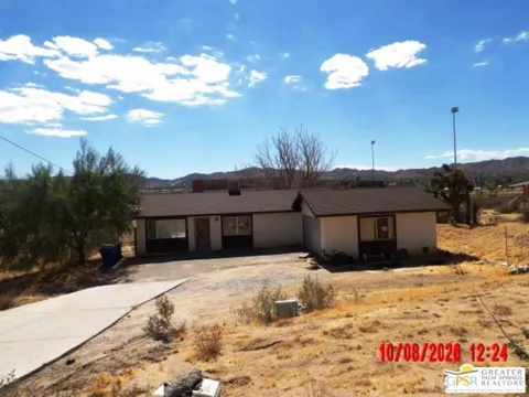 56613 Sunnyslope Drive