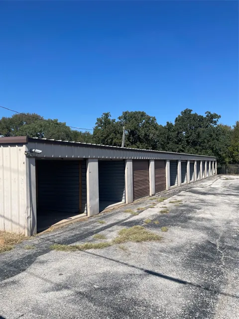 9990 Mineral Wells Highway