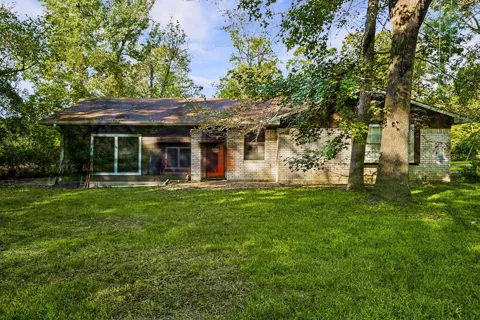 127 Forest Drive