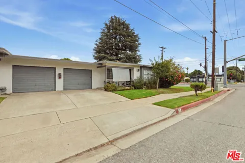 110 Barranca Avenue