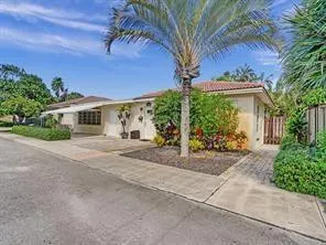 500 NE 25TH STREET #2