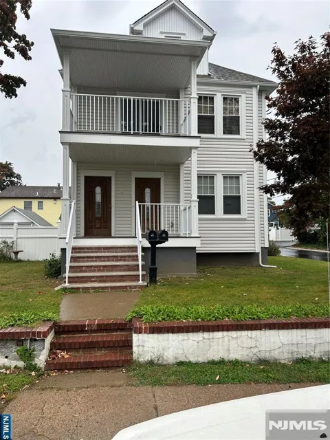 39 Anderson Avenue 2