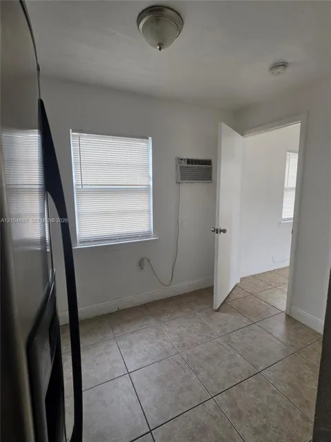 1842 Johnson St #3