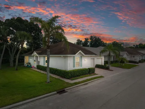 1838 Oak Grove Court