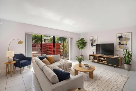 3015 OAKTREE LANE #Unit 277