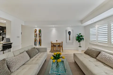 2900 NE 30th Street #G1