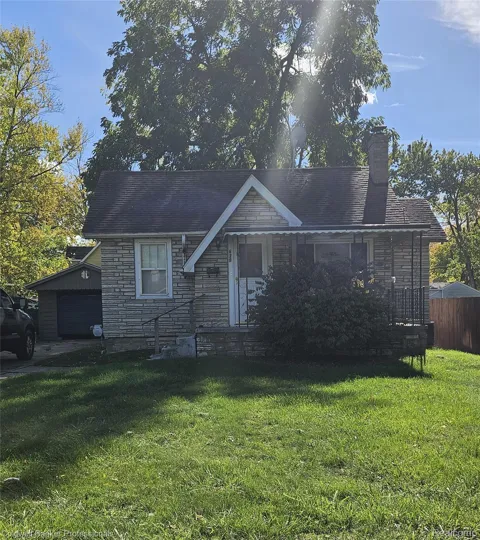 620 Maple Street