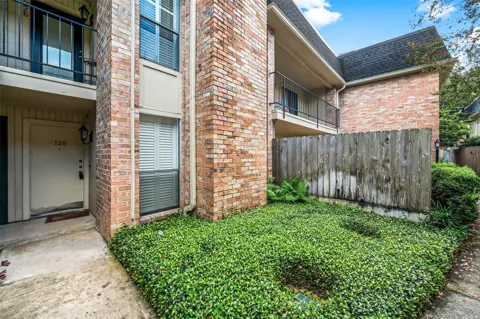 1601 S Shepherd Drive #1