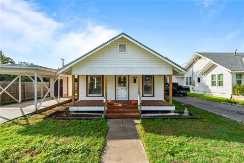 509 W Borden Street