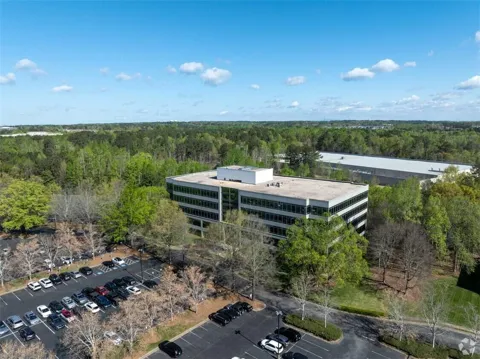 5900 Windward Parkway #335