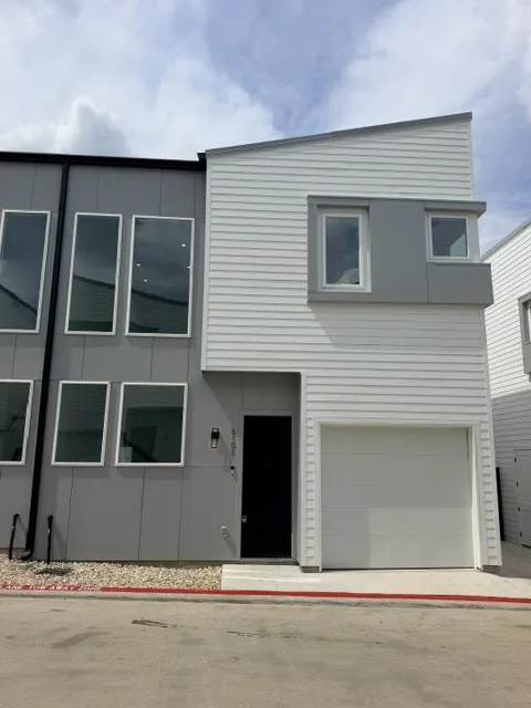 2000 Riverside Farms Road Road #6101