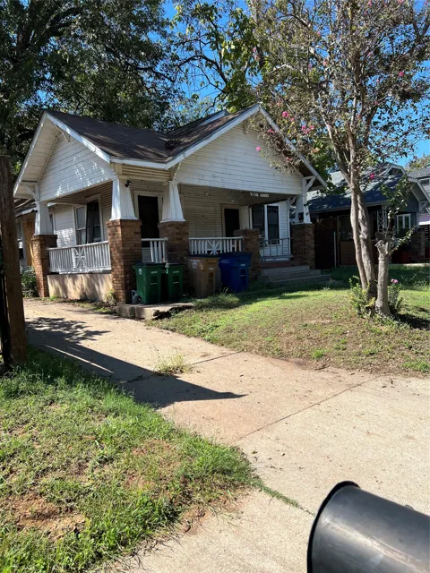 2409 Willow Street