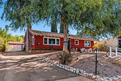 1860 S Juniper S