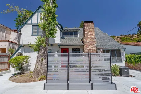 2628 Beachwood Drive