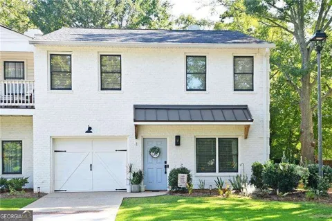 230 West AVE