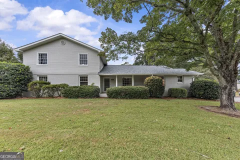 1121 Ward RD