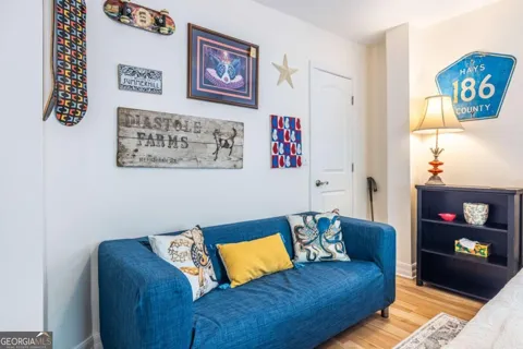 150 South AVE SE