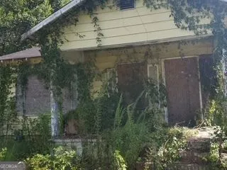 588 Rutherford AVE