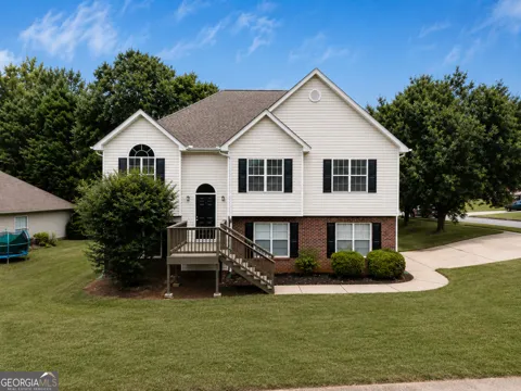 1312 Vine CIR