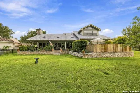 104 KENWOOD CIR