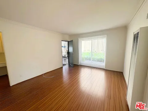 4919 Beverly Boulevard #1
