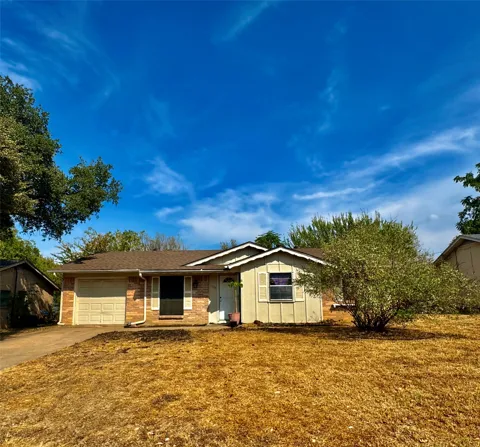 1104 Crane Drive