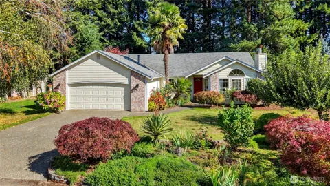 2329 Woodfield Loop SE