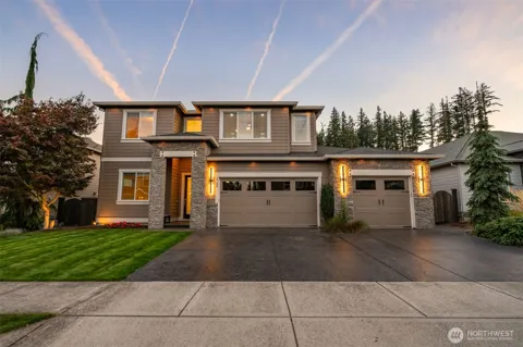 5780 NW Hood Loop