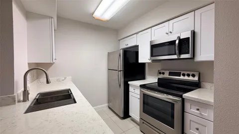 4643 Wild Indigo Street #411