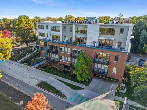 410 1st Street #206