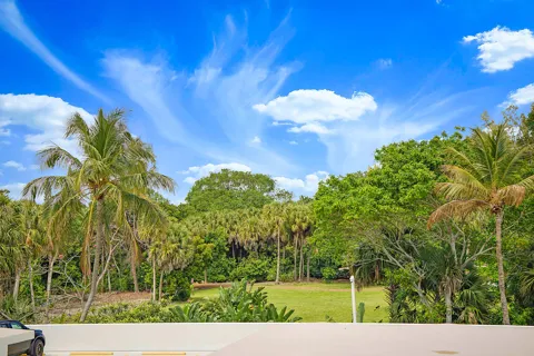 2121 Ocean Boulevard #302E