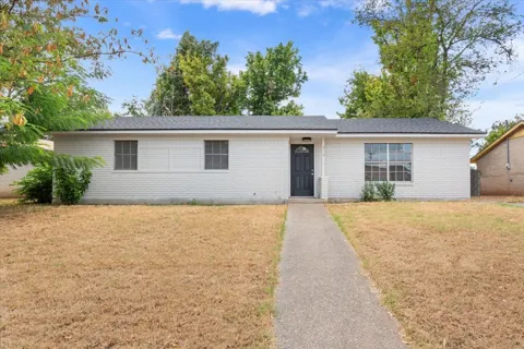 313 Carver Street