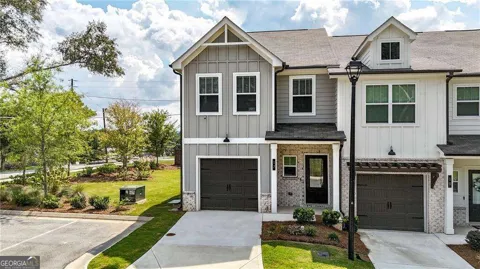 17 Benscot DR