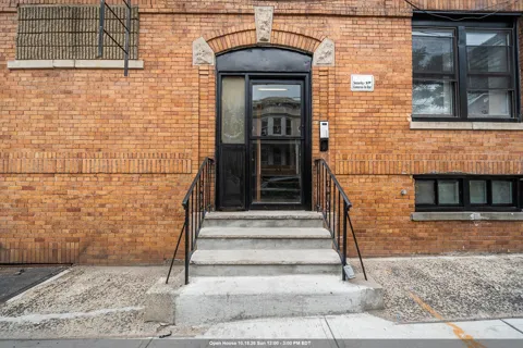 25 HIGH ST