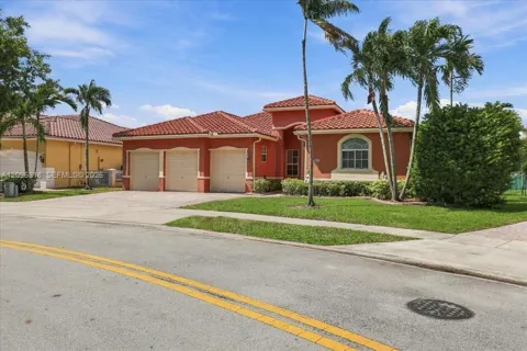 2032 SW 118th Ave