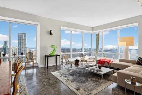 1425 Brickell Ave #60E