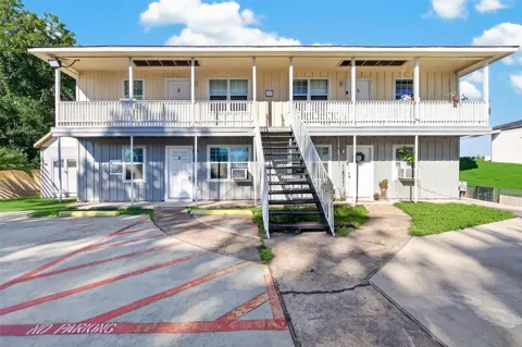 3501 Brewster #1